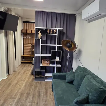 Glamping L Tiny , 2ferienhaeuser Mit Stillvolles Design Und Hohem Komfort Sauna Hot Tub Landhuis