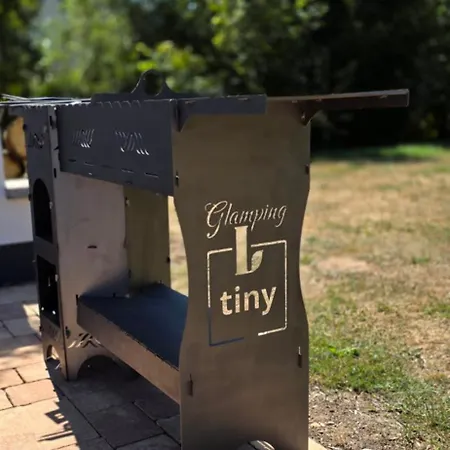 Glamping L Tiny , 2ferienhaeuser Mit Stillvolles Design Und Hohem Komfort Sauna Hot Tub *